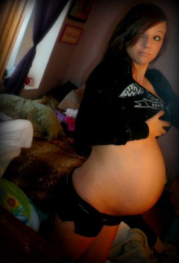 flawless pregnant girl. no wonder she got pregnant :); Amateur Hot 