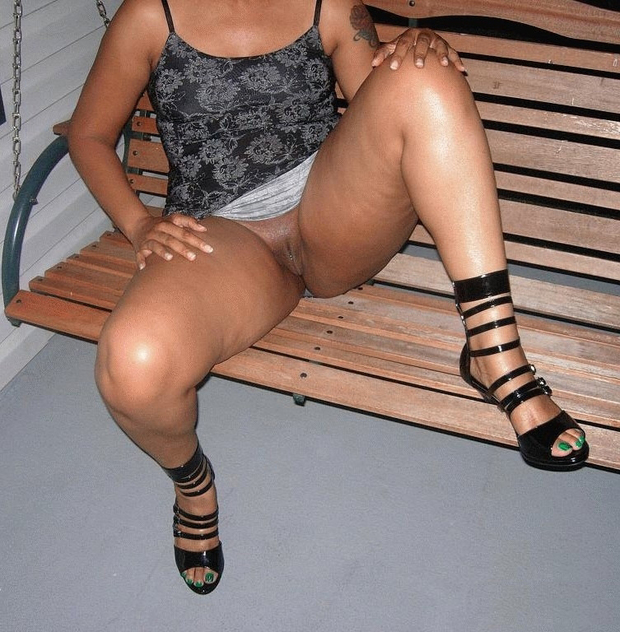 Real black wife spreads legs; Bbw Ebony Milf Pussy 