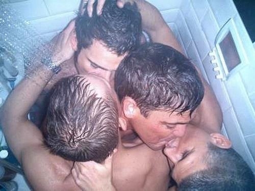 shower; Men 
