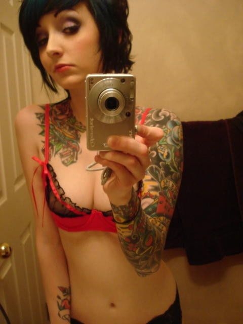 Self Shot Paradise; Amateur Teen 