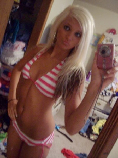 Amateur Girls Facebook pics and more; Amateur Babe Blonde Teen Athletic 