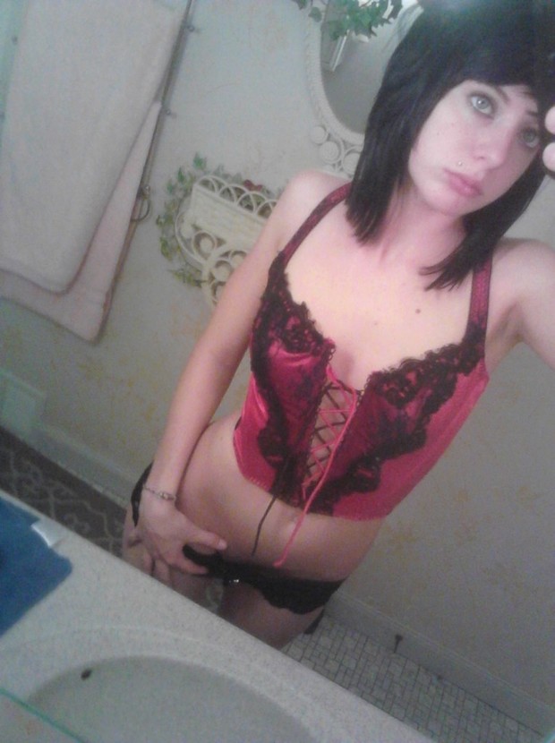 ...; Amateur Selfshot Teen 