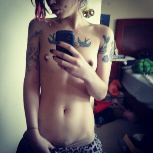 ...; Babe Selfshot Teen 